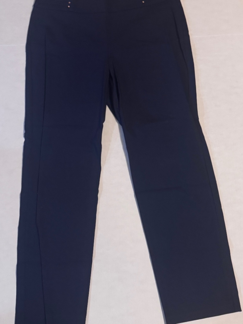 New JM Collection Slim Leg Large Short Blue Pants Comfortable Waistband Rivet